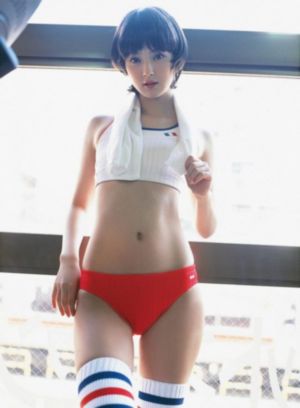 妲己把裤子脱了打开腿让人