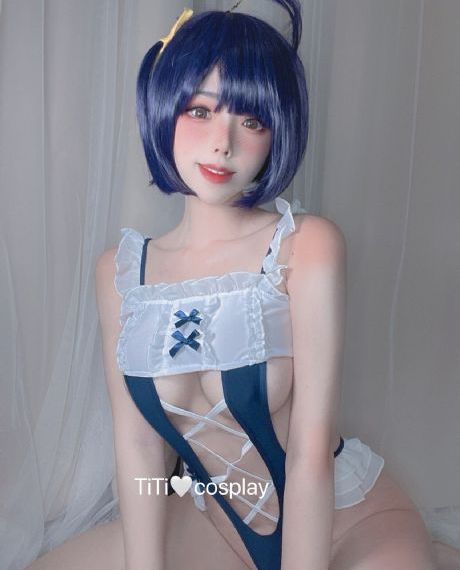 撕开她的乳罩慢慢揉捏吻视频