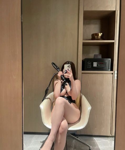 黑人与俄罗斯少妇