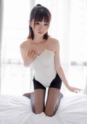 丰满人妇精油按摩