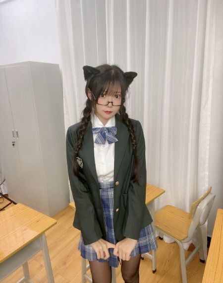两个人免费高清视频www