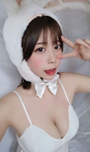 亚洲国产三区