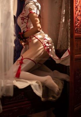 掀起妈妈裙子挺进去
